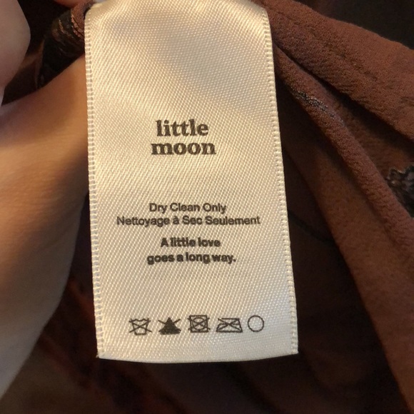 aritzia little moon blouse with front neck tie - brand new never worn - Picture 6 of 10